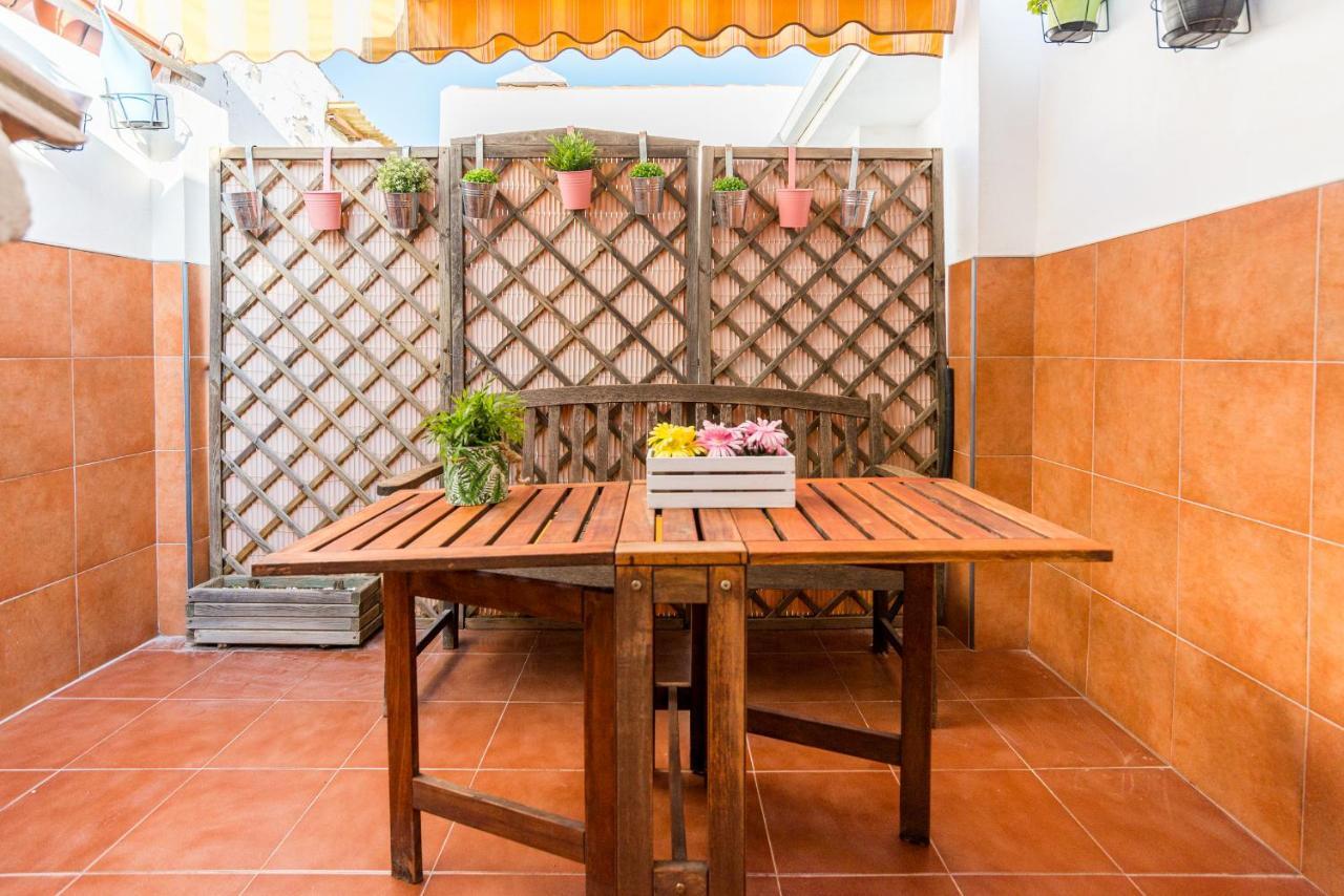 مالقة Family Noemi Home Center المظهر الخارجي الصورة
